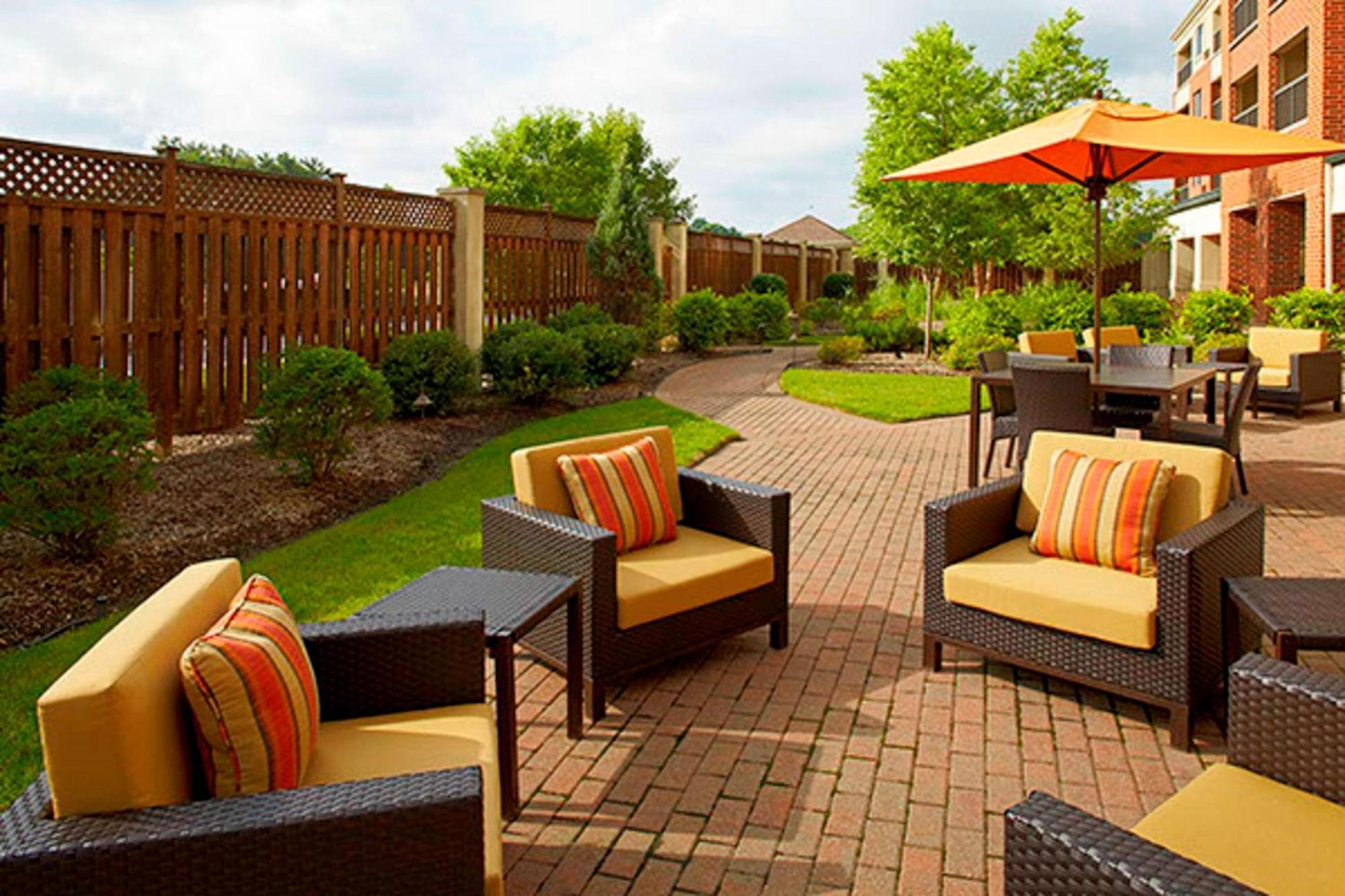Courtyard By Marriott Akron Stow Exterior foto