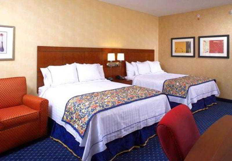 Courtyard By Marriott Akron Stow Exterior foto